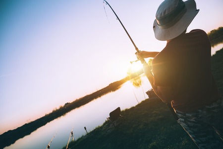 サビキ・投げ・テンヤ釣りで使い分けるエサとその調達方法